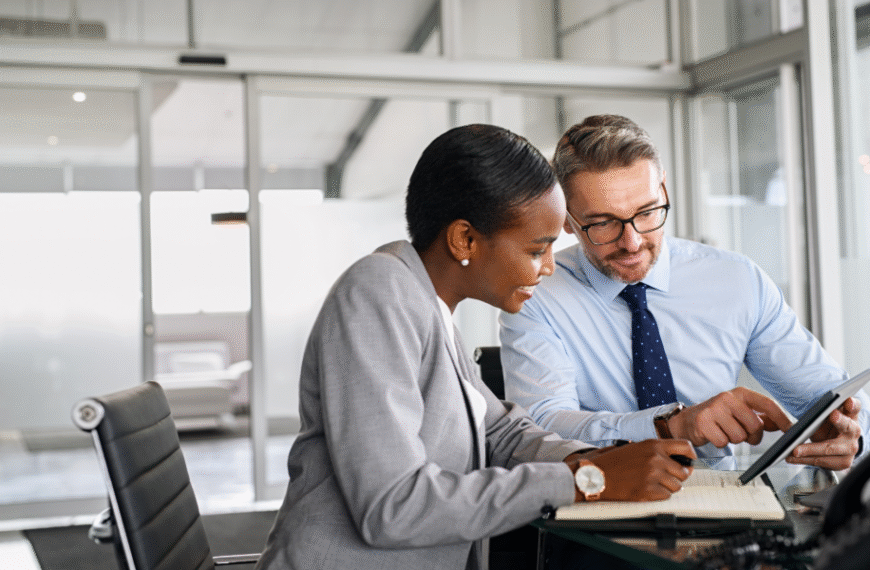 How Investment Banking Teams Organize Deal Workflows with Virtual Data Rooms