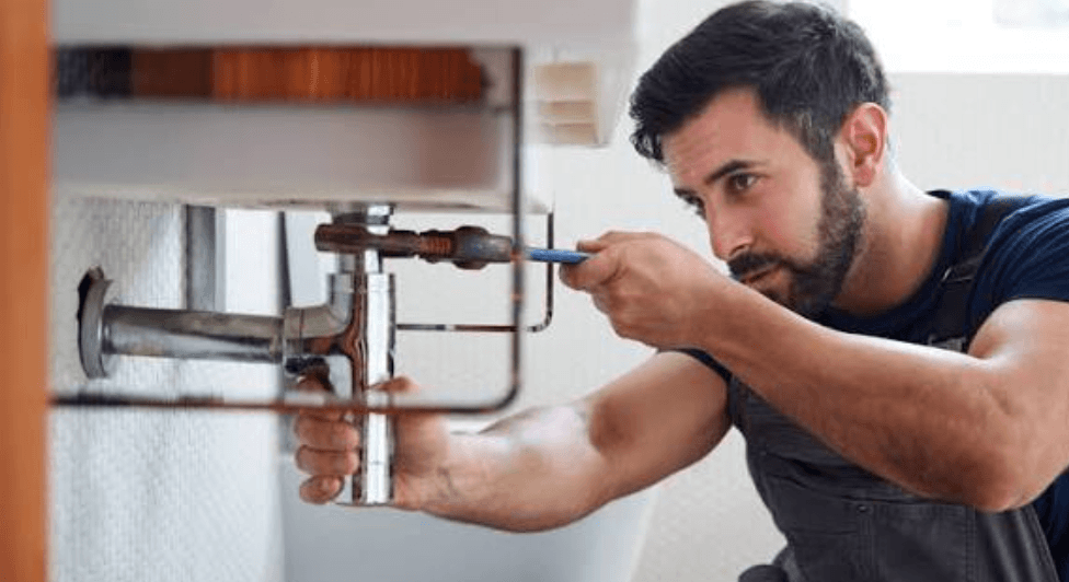 5 Warning Signs Your Houston Home Needs Repiping Services